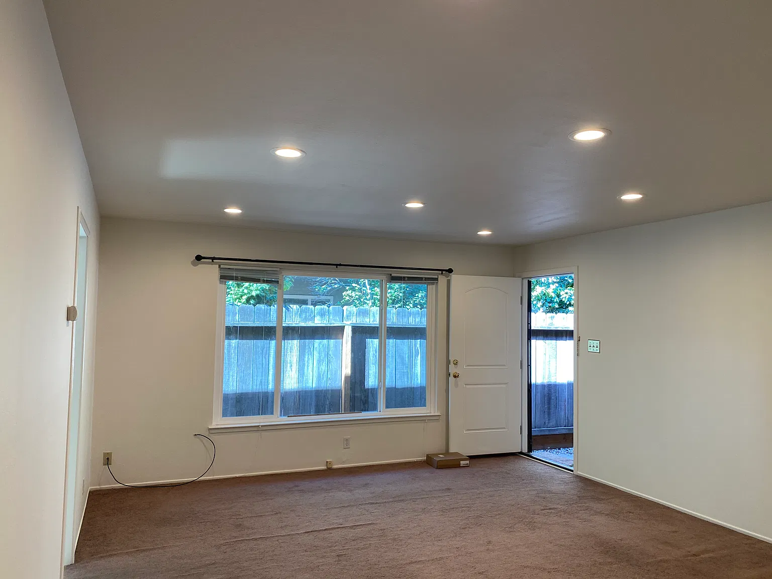 485 Juana Ave — Photo 2