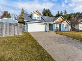 510 Meadow Ave, Mount Shasta, CA 96067