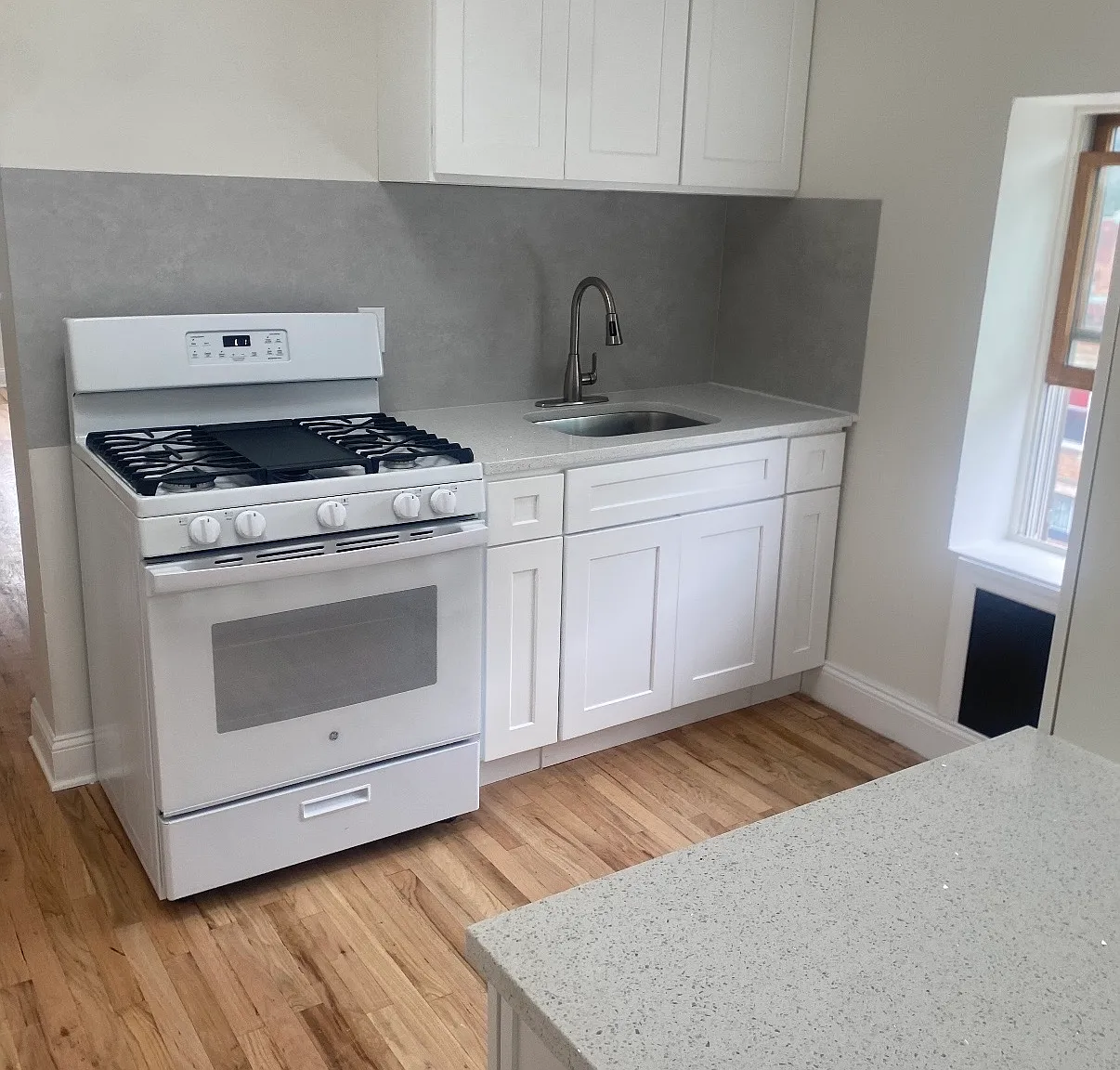 24 Revere Place — Photo 4