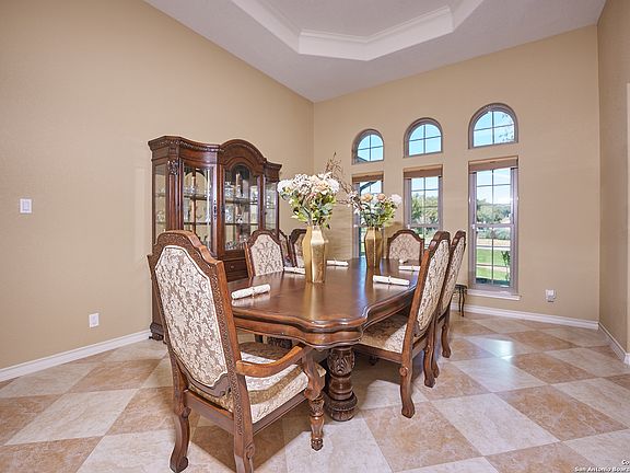 4th image of 8532 Verano Dr
