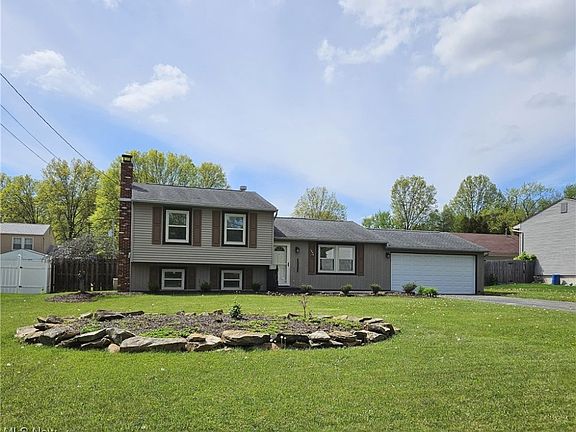 2nd image of 1840 Birch Trace Dr