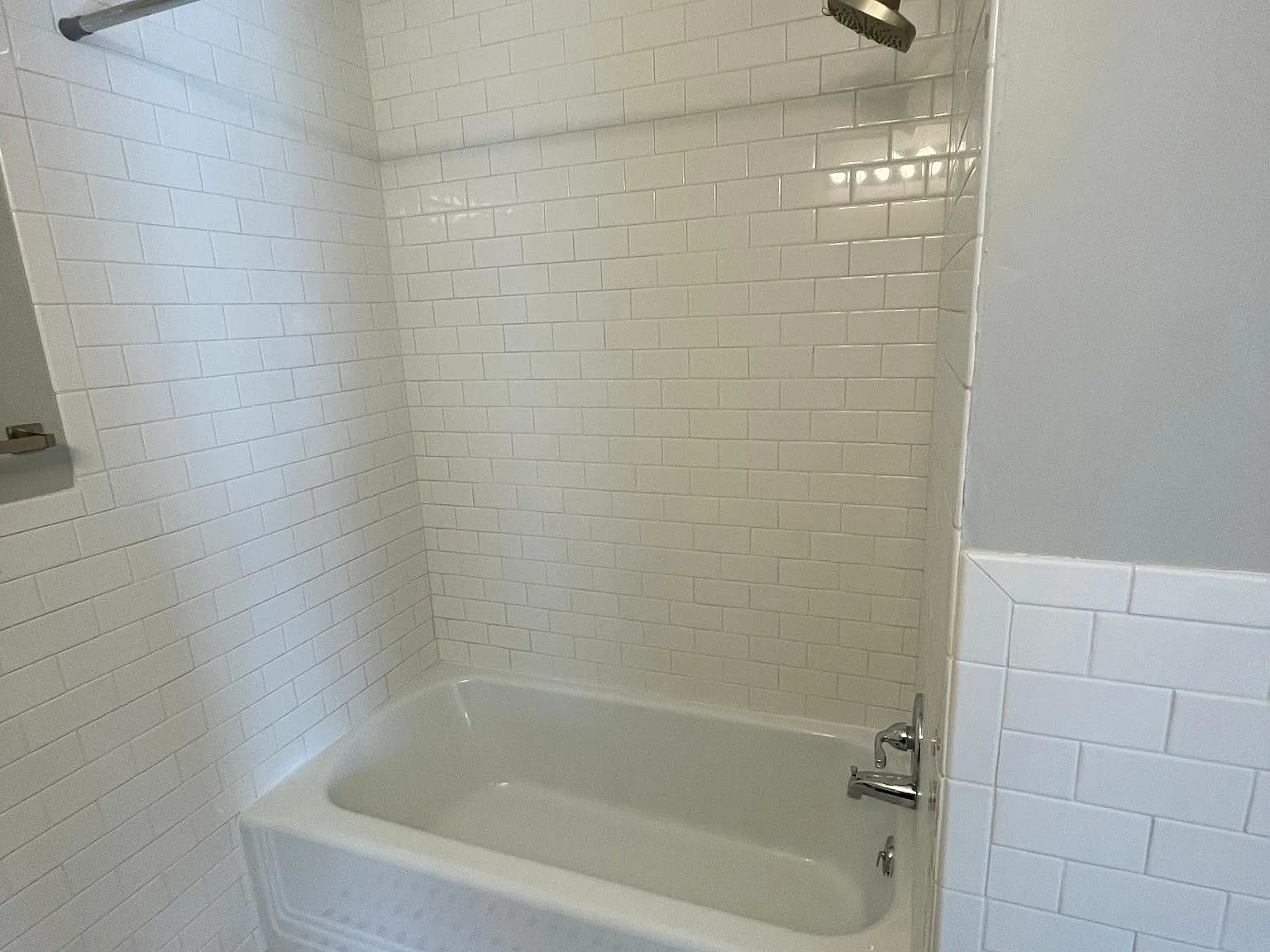 924 N Gilman Ave — Photo 2
