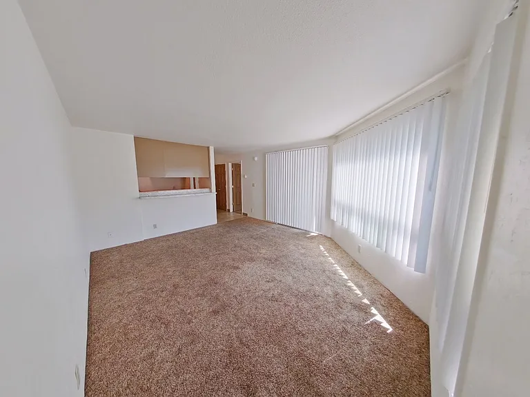 Hess Apartments — Photo 6