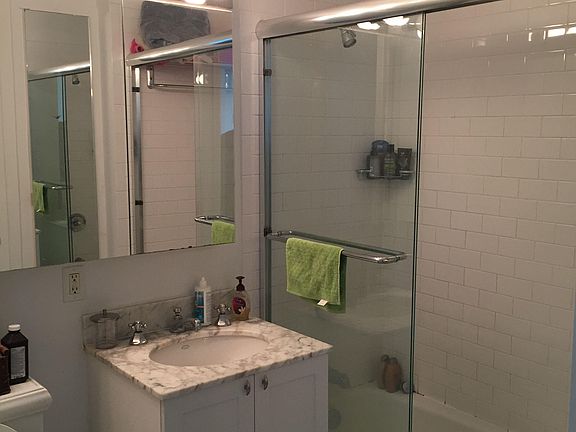 5th image of 2 Gold St APT 4005