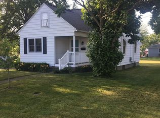 1307 Plum St, Marshall, IL 62441