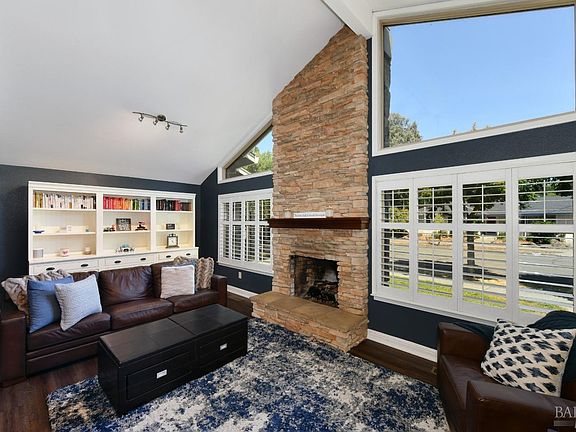 4th image of 4890 Hoen Avenue