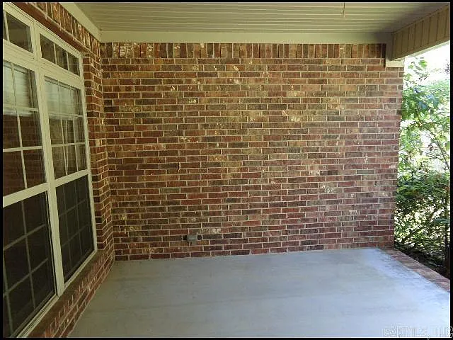 31 Bristol Ct — Photo 23