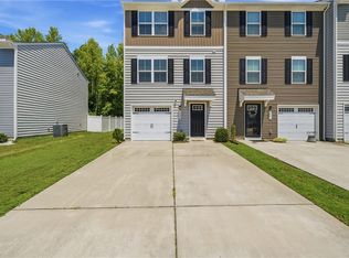 2048 Petersen Way, Suffolk, VA 23434