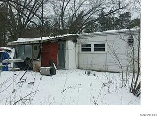 437 E Spears Rd, Irving, NY 14081