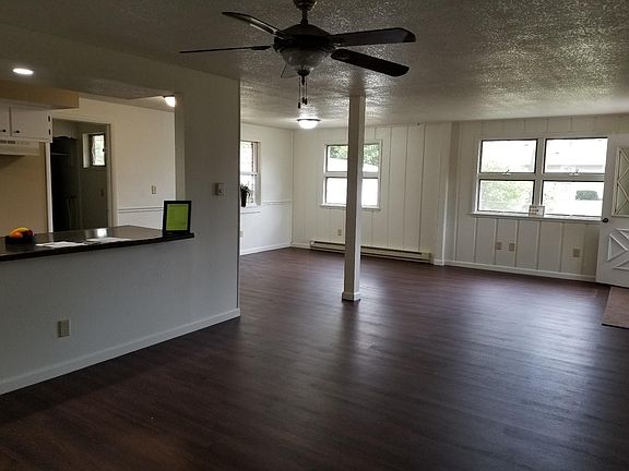 3rd image of 2262 N Glenwood Ave