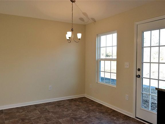 4th image of 2529 Romantica Dr