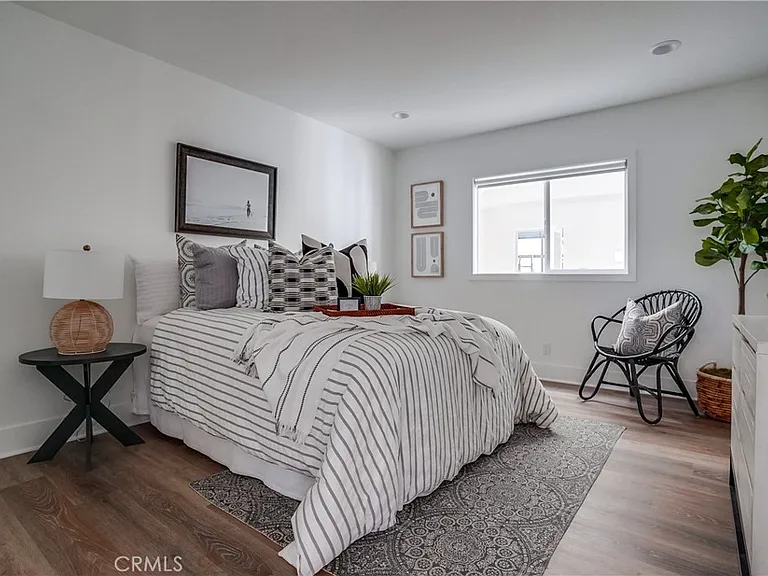4603 E Ocean Blvd — Photo 33