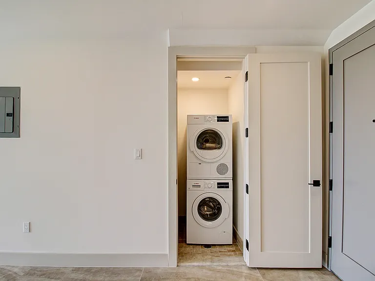 1110 De Kalb Ave #6B — Photo 12