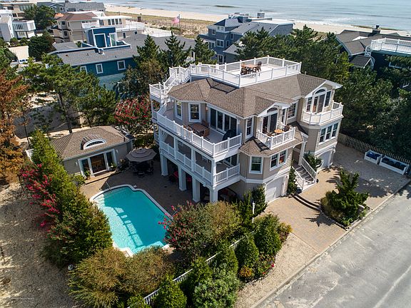 4th image of 1001C Long Beach Blvd