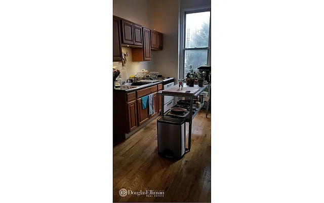 Rented by Douglas Elliman | media 10