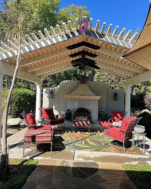 Beautiful private back yard