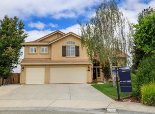 1100 Mulberry Ct, Hollister, CA 95023