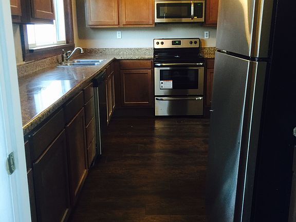 2nd image of 110 Churchill St