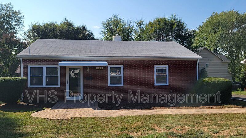 1st image of 174 Elm St