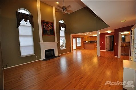 4th image of 4085 Forest Edge Dr