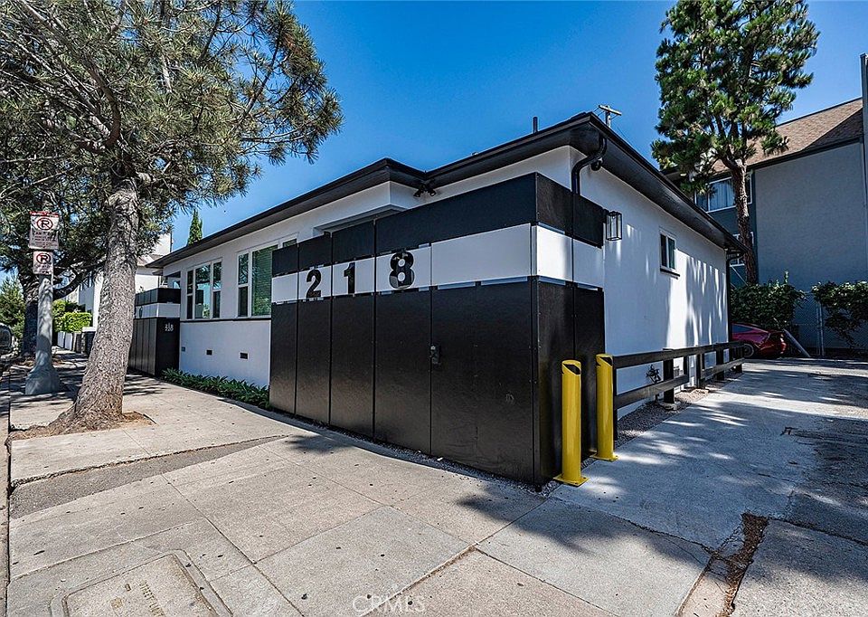 1st image of 218 Venice Way