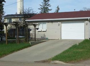 2301 N 20th Ave, Bowden, AB T0M0K0