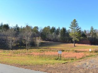 159 Crystal Heights Dr, Hendersonville, NC 28739