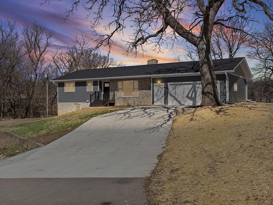 1st image of 129 Mill STREET