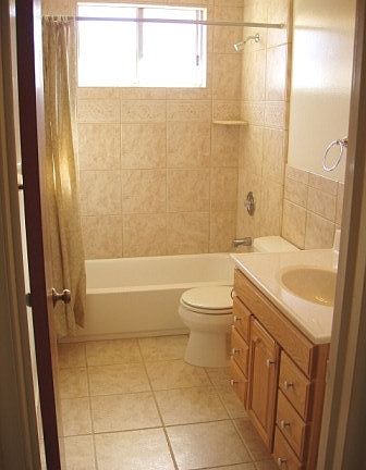 3rd image of 701 Nutmeg Ave