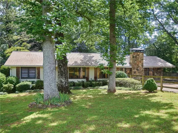 7334 Campground Rd, Cumming, GA 30040