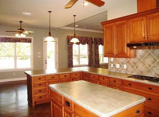 312 Oak Plaza Cv, Georgetown, TX 78628