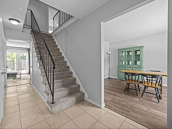 3rd image of 726 Alder Cir