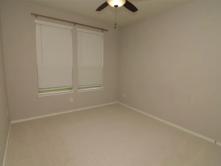 10957 Cannes Memorial Dr — Photo 5