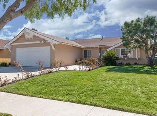 4592 Scenario Dr, Huntington Beach, CA 92649