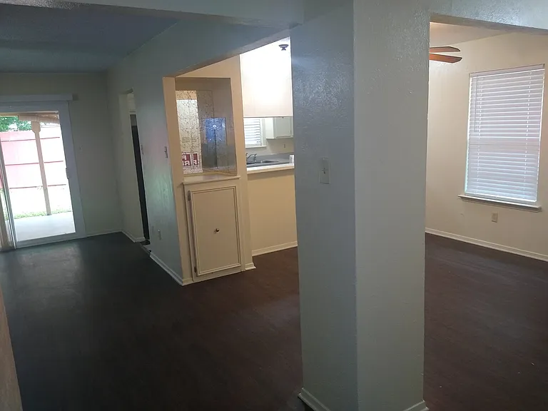 4127 Altamesa Blvd — Photo 21