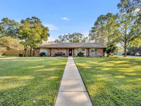 807 Elizabeth St, Gilmer, TX 75644