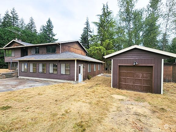 2nd image of 23 Deer Meadows Drive