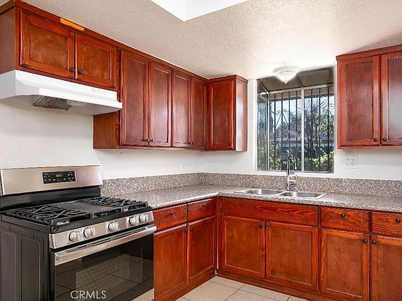 3rd image of 13100 Foothill Blvd