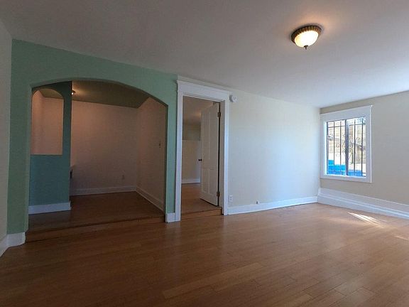 2nd image of 1656 N Alvarado St