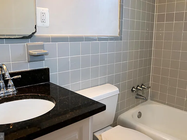 3515 Washington Blvd N #501 — Photo 22