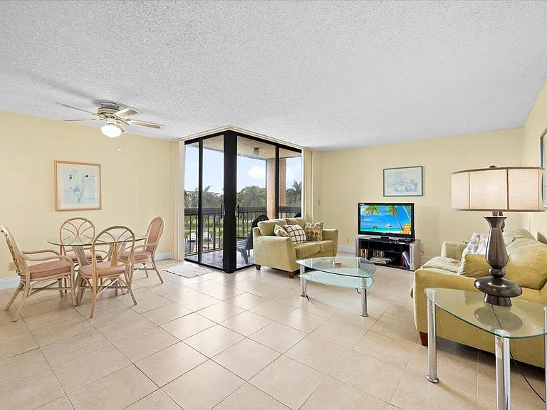 2255 Lindell Blvd #4401 — Photo 5