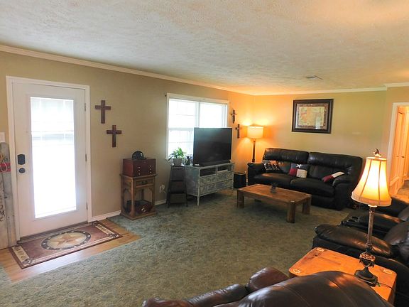 3rd image of 1589 County Road 2301
