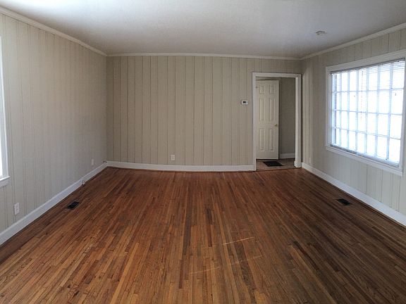 4th image of 5432 Lantana Ave