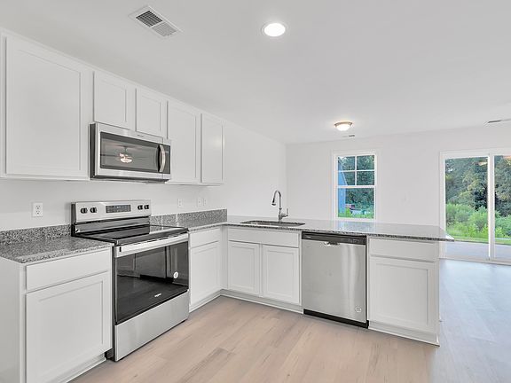 5th image of 5047 Sunnycreek Dr