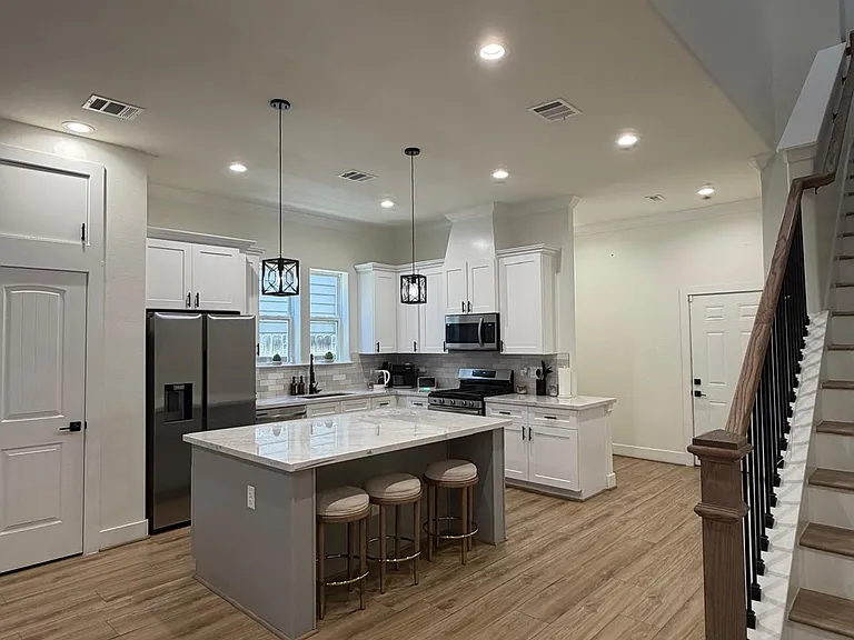 3321 McGowen St — Photo 14