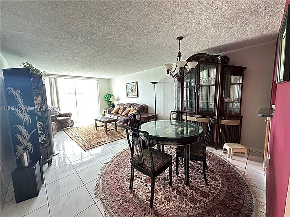 4th image of 1501 NE Miami Gardens Dr APT 255