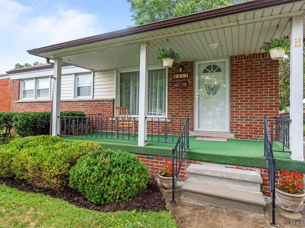 6651 Cardwell St, Garden City, MI 48135