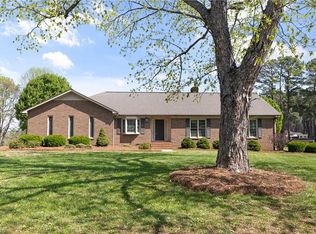 316 Siouan Dr, Lexington, NC 27295