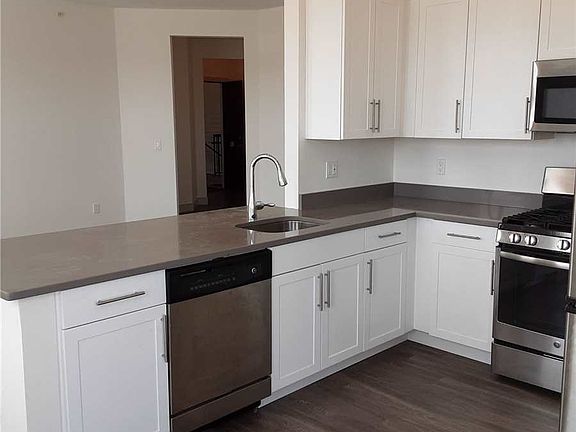 2nd image of 3402 Village Dr