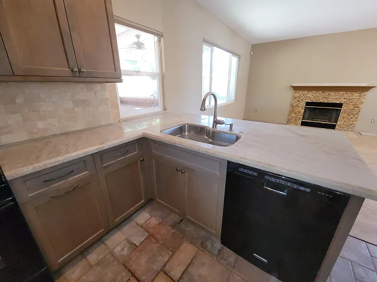 5038 Lake Circle Rd — Photo 9